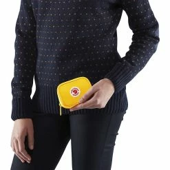 Fjallraven Kanken Card Wallet 23 Fjallraven Kanken Card Wallet -Fjallraven Sales Shop 10383718x1070721 vAlt image 1