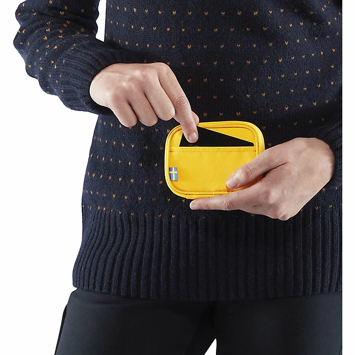 Fjallraven Kanken Card Wallet 7 Fjallraven Kanken Card Wallet - Image 5