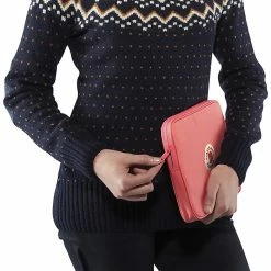 Fjallraven Kanken Tablet Case -Fjallraven Sales Shop 10383723x1071157 vAlt image 3