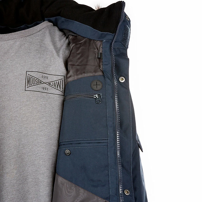 Fjallraven Men's Nuuk Parka 10 Fjallraven Men's Nuuk Parka - Image 8